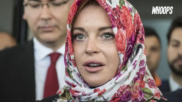 Lindsay Lohan dikabarkan menjadi mualaf. Tidak hanya menghapus foto seksinya, Lindsay Lohan pun memosting fotonya saat berhijab