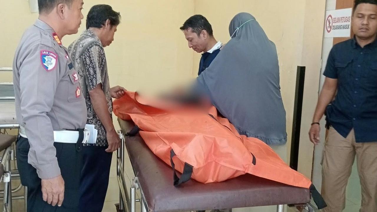 Kecelakaan Tunggal di MT Haryono, Pengendara Vario Tewas di Tempat