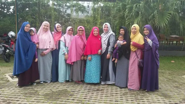 [Fimela] Fimelahood: Busy Mommy Community, biar sibuk tetap produktif