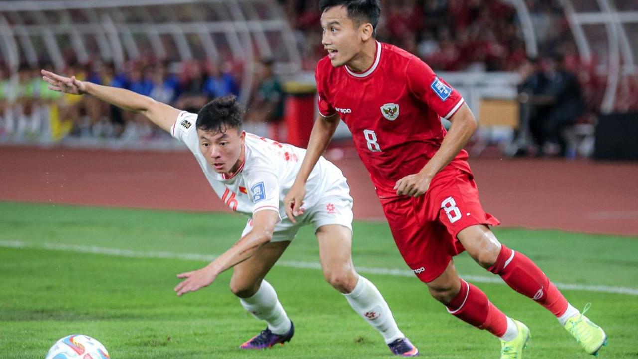 Sebaliknya, Vietnam sebagai tim tamu justru tampil lebih agresif. The Golden Star tampil menekan sejak awal pertandingan.<br>