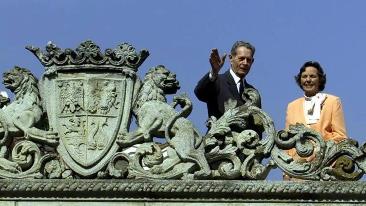 Raja Rumania, Michael dan Ratu Anne. (Reuters)