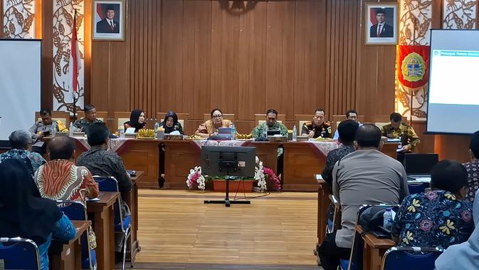 Bupati Gunungkidul Murka: Hanya 27 dari 59 Dapur MBG yang Jalan, tapi Laporan ke Kami Semua Beres