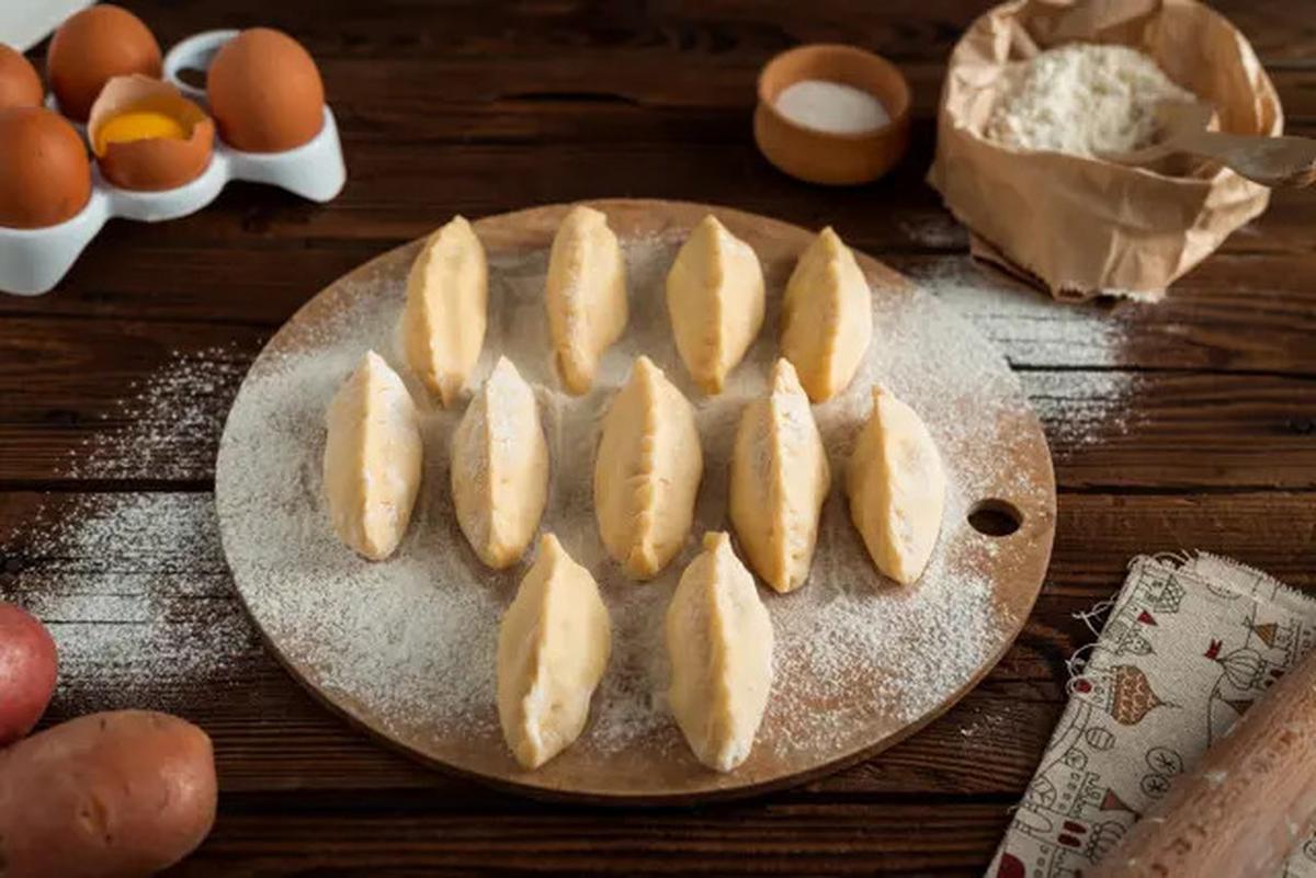 Tips Menggoreng Pempek Agar Tidak Meletus dan Lengket