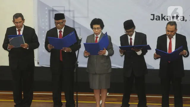 Serah Terima Jabatan Pimpinan KPK Usai Dilantik Jokowi