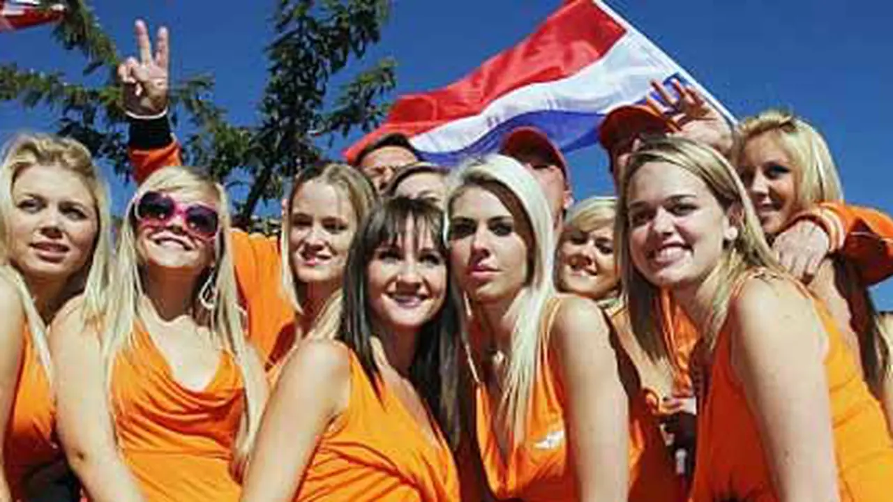 img_fans_belanda-203.jpg