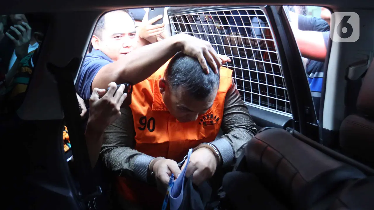 KPK Tahan Wamen Imipas Silmy Karim