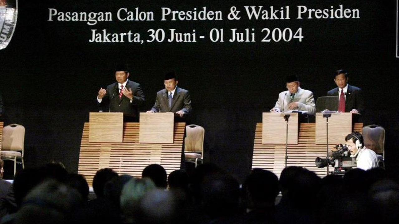 Pemilihan Umum (Pemilu) Presiden tahun 2004 menjadi salah satu pesta demokrasi paling bersejarah di Indonesia karena pertama kalinya diselenggarakan.