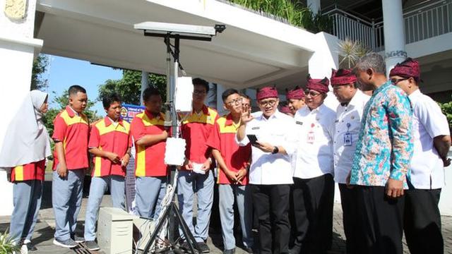 Banyuwangi Uji Coba Penyiraman Lahan Pertanian Otomatis Ciptaan Pelajar SMK