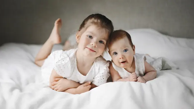 Cara Seru Mengenalkan Konsep Adik Baru, Anak Pertama Jadi Lebih Siap! (Foto: Freepik/freepic.diller)