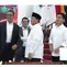 Momen Presiden Terpilih 2024 Prabowo Subianto bersalaman dengan Calon Presiden (Capres) Nomor Urut 01 Anies Baswedan usai menyampaikan pidato di Komisi Pemilihan Umum Republik Indonesia (KPU RI).