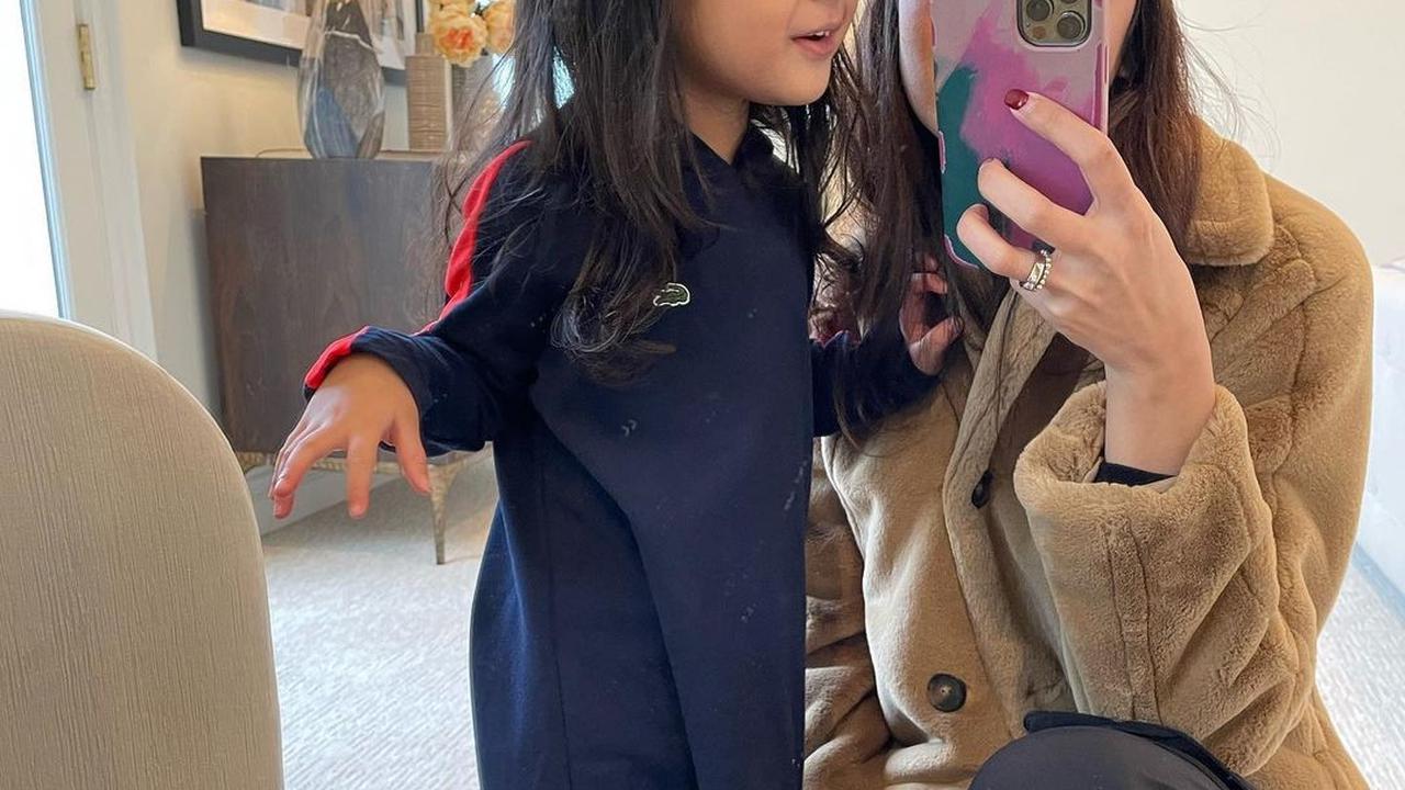 7 Potret Gista Putri Bareng Salima yang Sudah Besar, Ibu dan Anak Sama Cantiknya