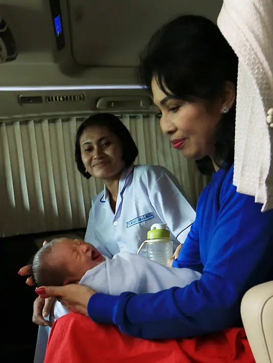 "Duh, jadi ibu itu ternyata hamilnya paling enak, melahirkannya sakit, pas keluar ternyata ibunya sibuk dengan ASI," lanjutnya. (Deki Prayoga/Bintang.com)