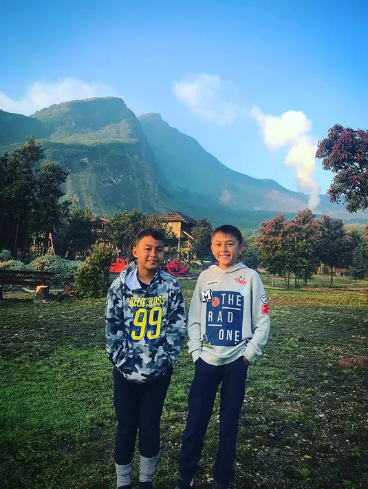 (Instagram/darius_sinathrya)