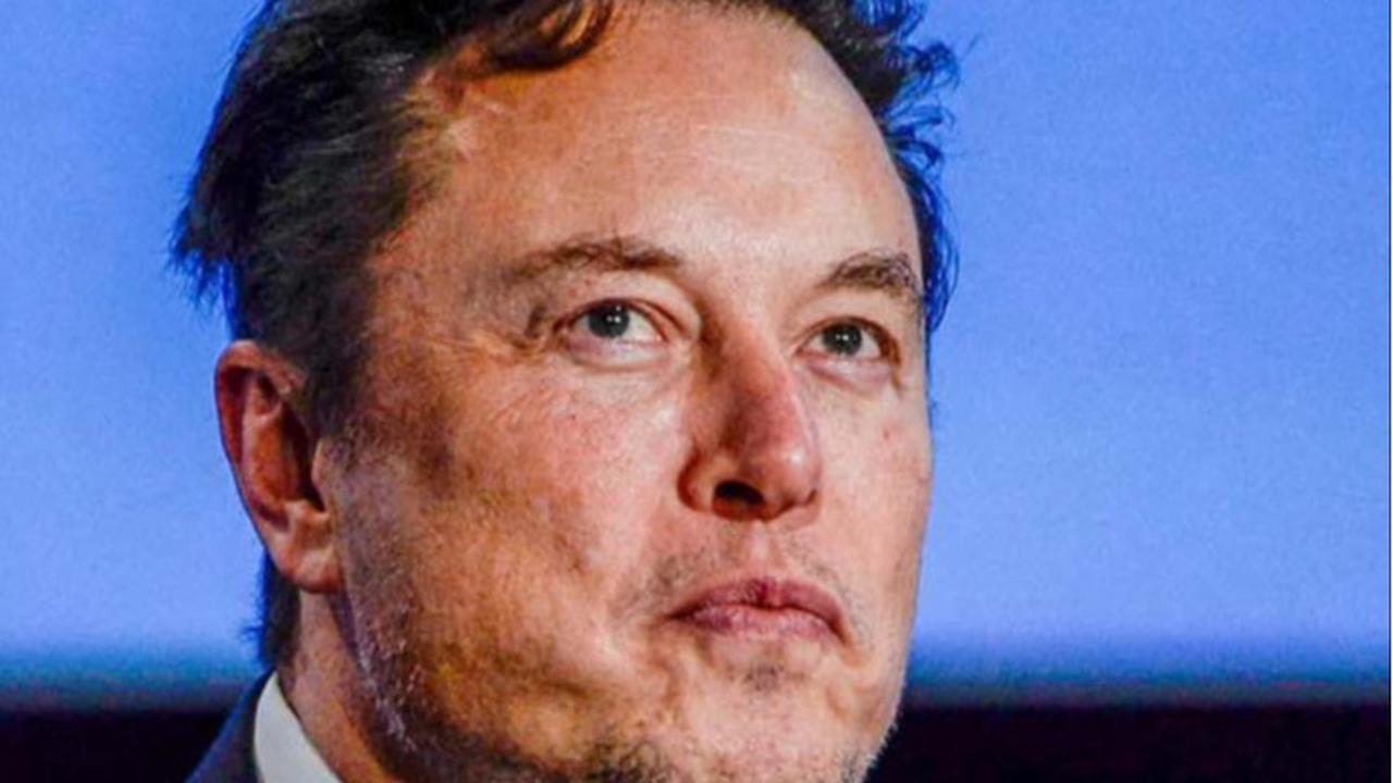 Elon menyebutnya sebagai “moda transportasi kelima” dan berpendapat bahwa hal ini dapat membantu mengubah cara manusia hidup, bekerja, berdagang, dan bepergian.<br>