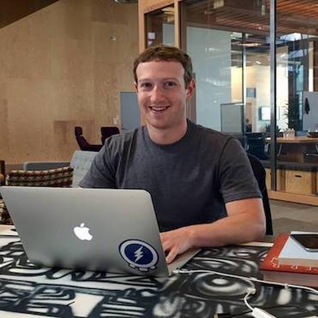Facebook-Meja Tulis Bekas : Terjual Meja Tulis Seken