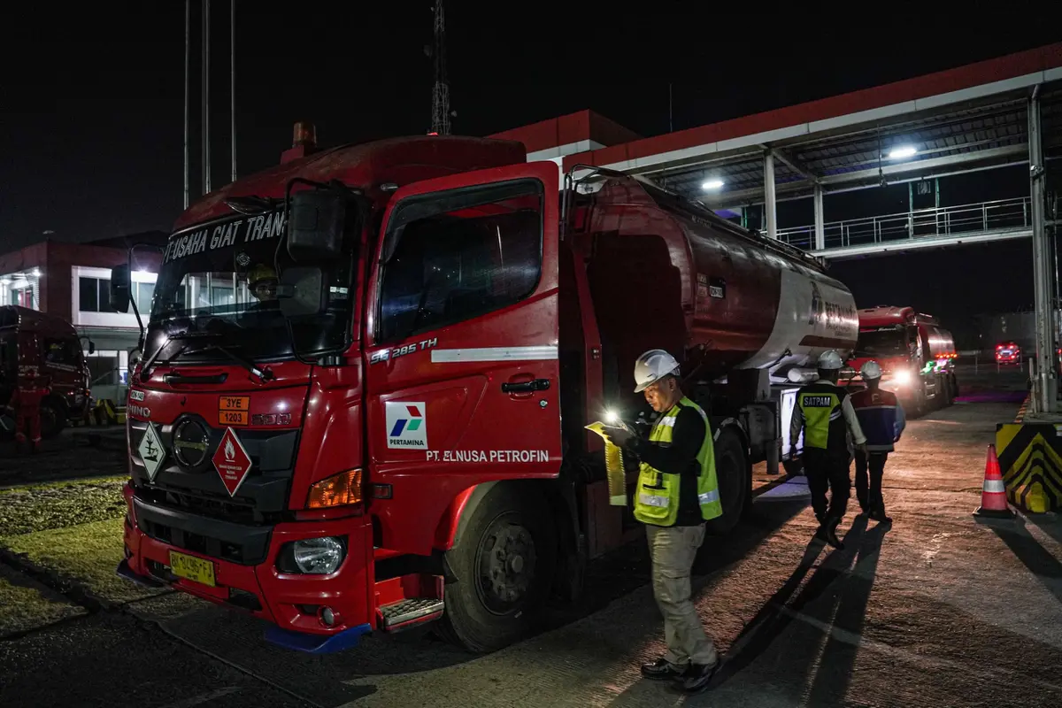 Pertamina Patra Niaga Regional Sumatra Bagian Utara melakukan distribusi BBM