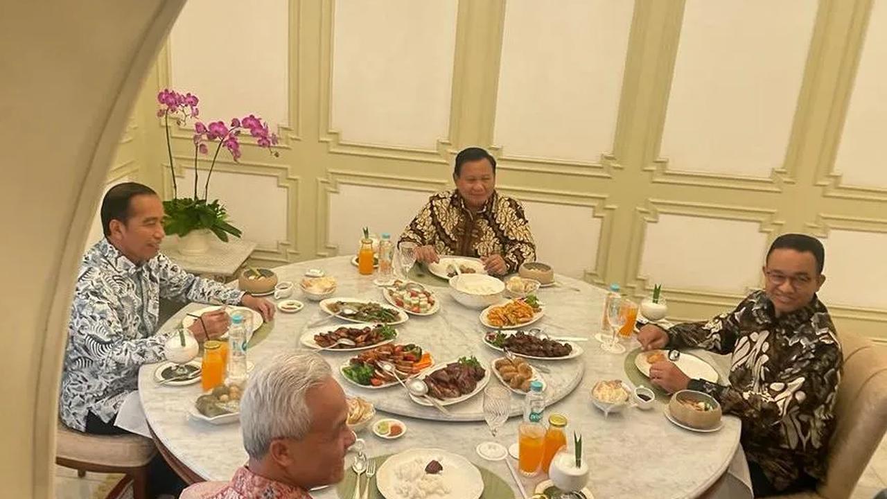 Tiga bacapres, Ganjar Pranowo, Anies Baswedan dan Prabowo Subianto&nbsp; kompak hadir mengenakan pakaian batik,