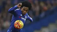 2. Willian, akhir musim gelandang pinjaman Juventus, Juan Cuadrado, akan kembali ke klubnya Chelsea. Mengisi kekurangan gelandang, Si Nyonya Tua dikabarkan akan memburu pemain asal Brasil ini. (AFP/Justin Tallis)