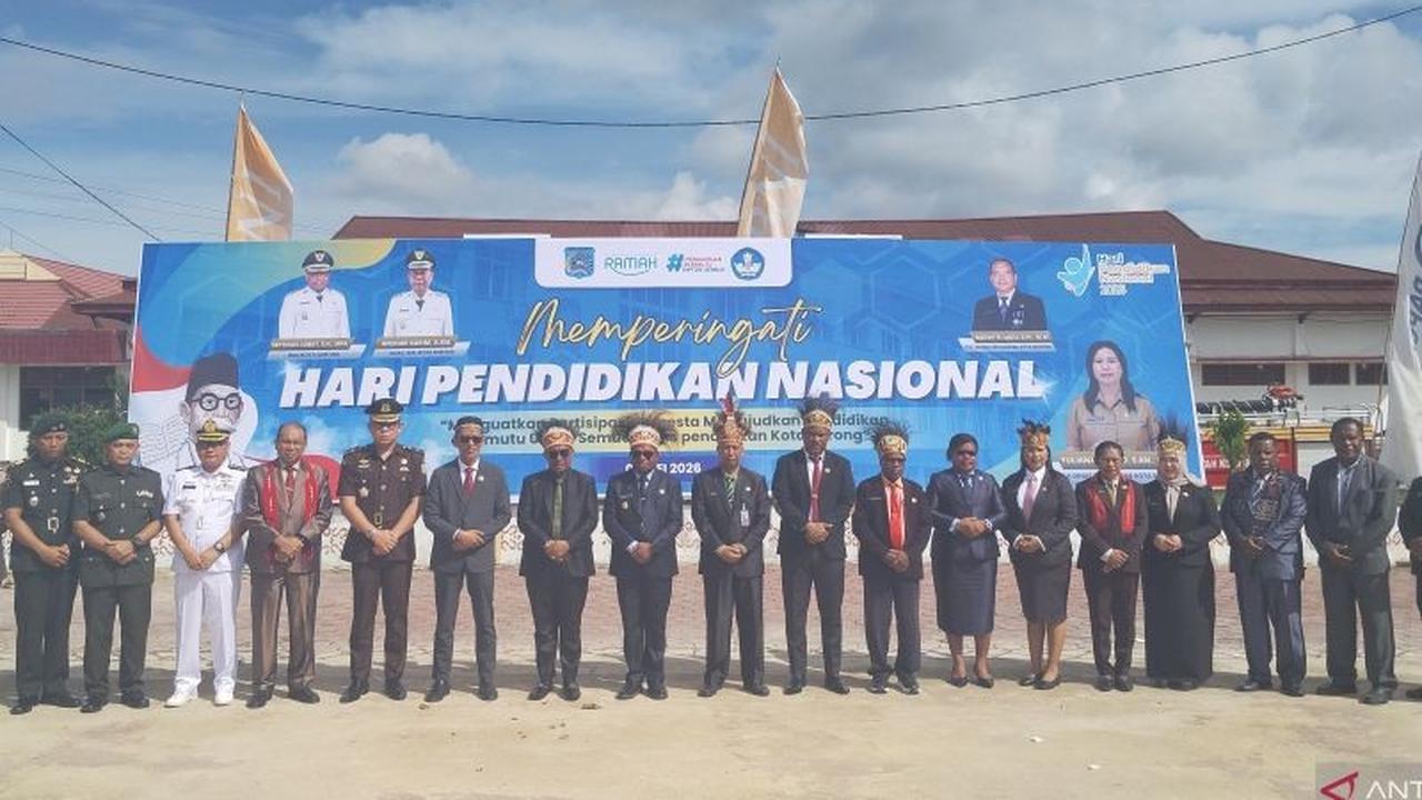 Wali Kota Sorong Tegaskan Pendidikan Prioritas Utama di Tengah Keterbatasan Anggaran