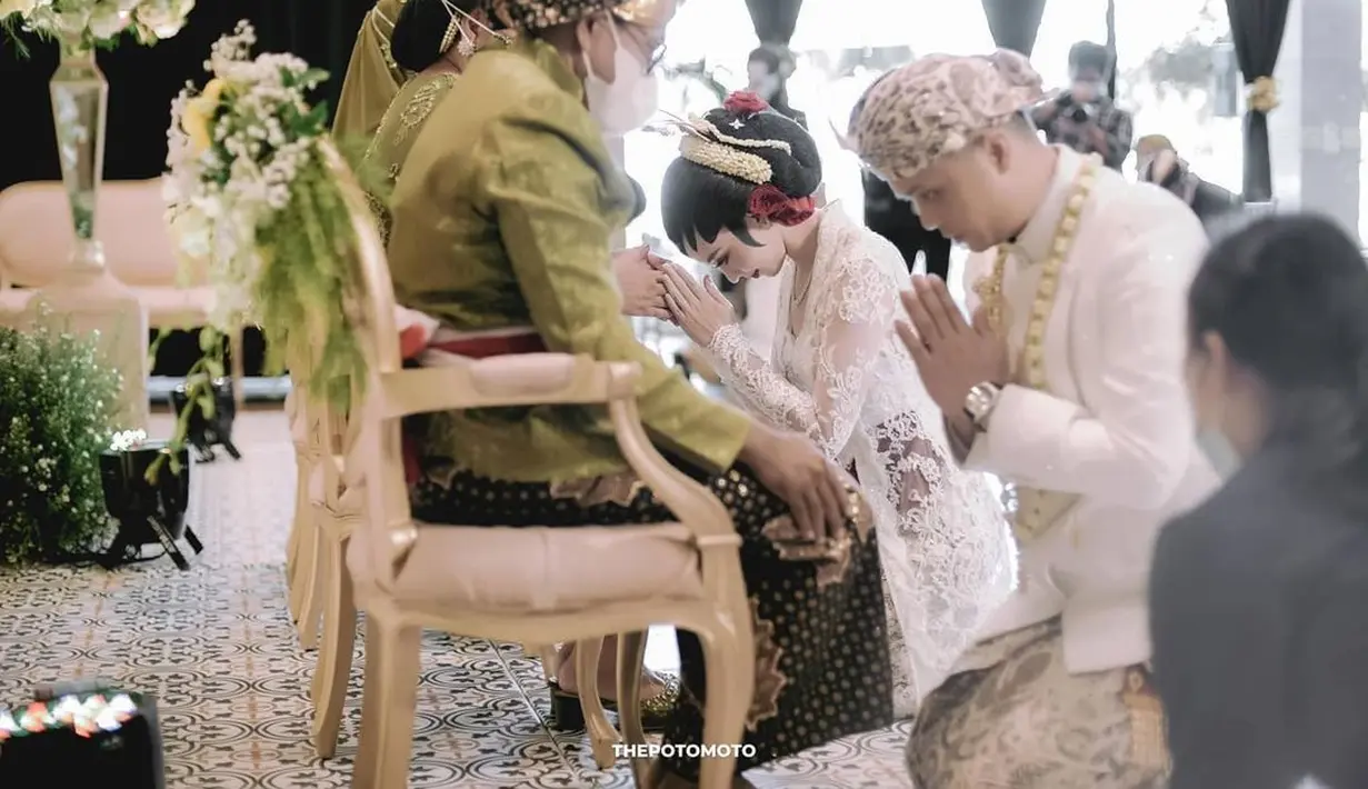 Karina Nadila dan Rangga Prihartanto (Instagram/karinadila8921)