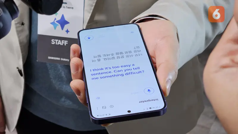Fitur Galaxy AI Live Translate di Samsung Galaxy S24 Series. Liputan6.com/Yuslianson
