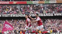Pemain Arsenal, Martín Zubimendi, merayakan gol yang dicetaknya ke gawang Nottingham Forest dalam laga Premier League yang digelar pada Sabtu (13/9/2025). (AP Photo/Kin Cheung)