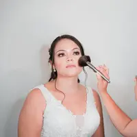 Ilustrasi Makeup Pengantin. (Dok. Cleyder Duque/Pexels)