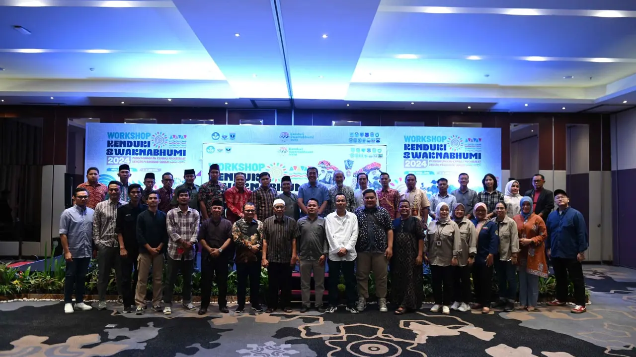 Kenduri Swarnabhumi 2024 merupakan sebuah rangkaian festival budaya tahunan masyarakat sepanjang Daerah Aliran Sungai (DAS) Batanghari, Jambi yang diselenggarakan oleh Kemendibudristek.