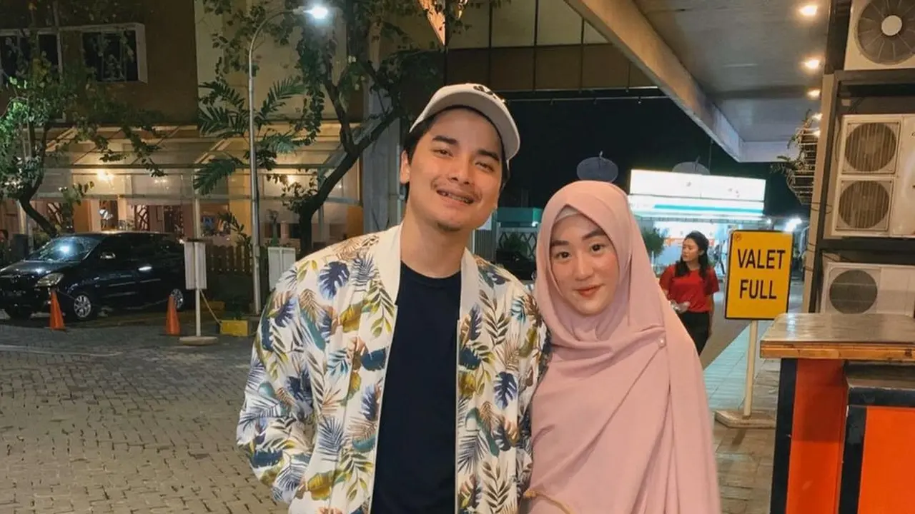 Alvin Faiz dan Larissa Chou. (Foto: Instagram @alvin_411)