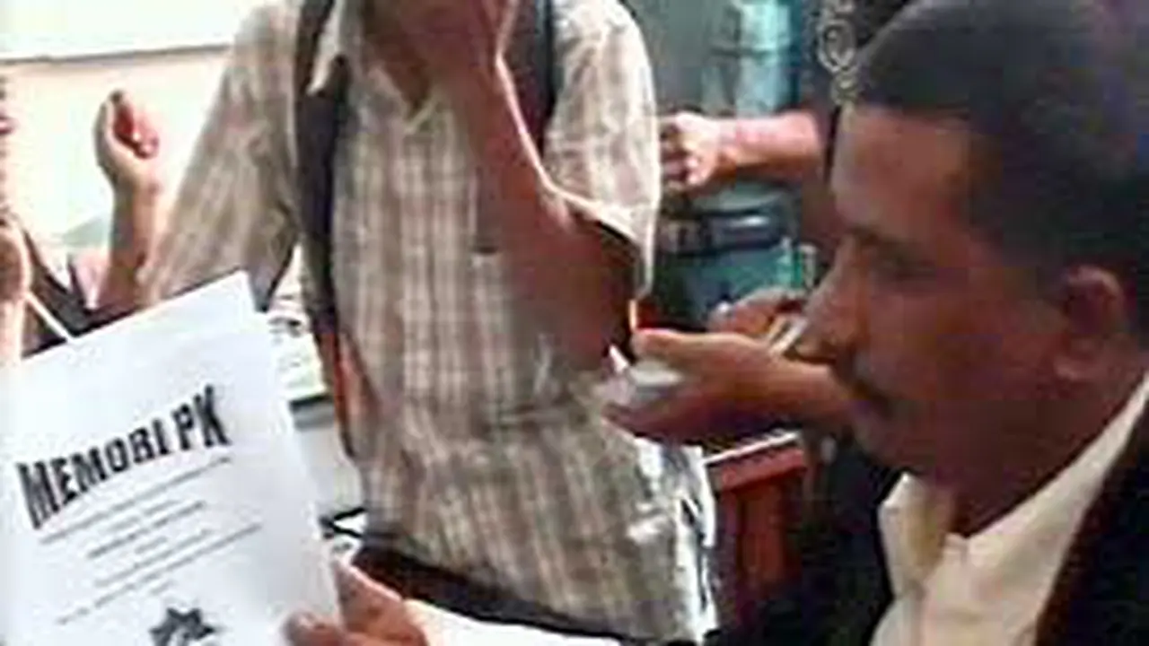 080130bterk_amrozi.jpg