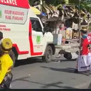 Ambulans Bawa Ibu Hamil Tabrak Bocah Saat Karnaval HUT RI