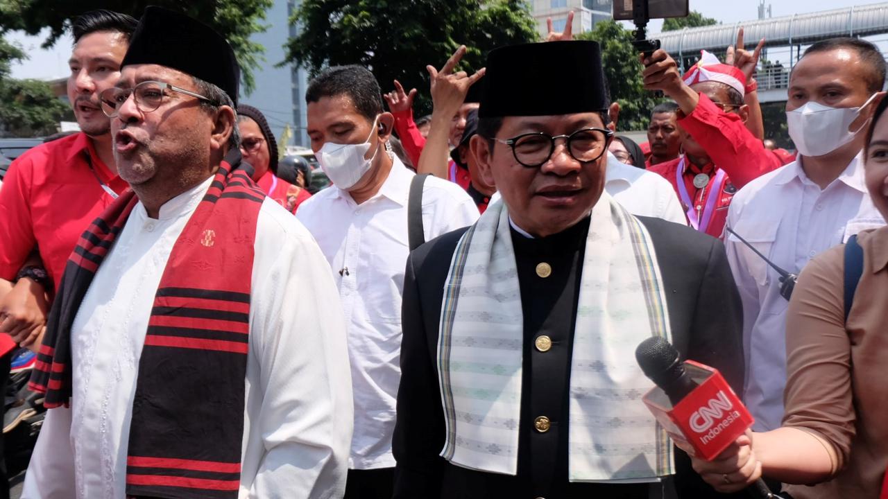VIDEO: Istri Terkaget-Kaget Pramono Maju Pilkada Jakarta, Langsung Batal Terbang ke Italia