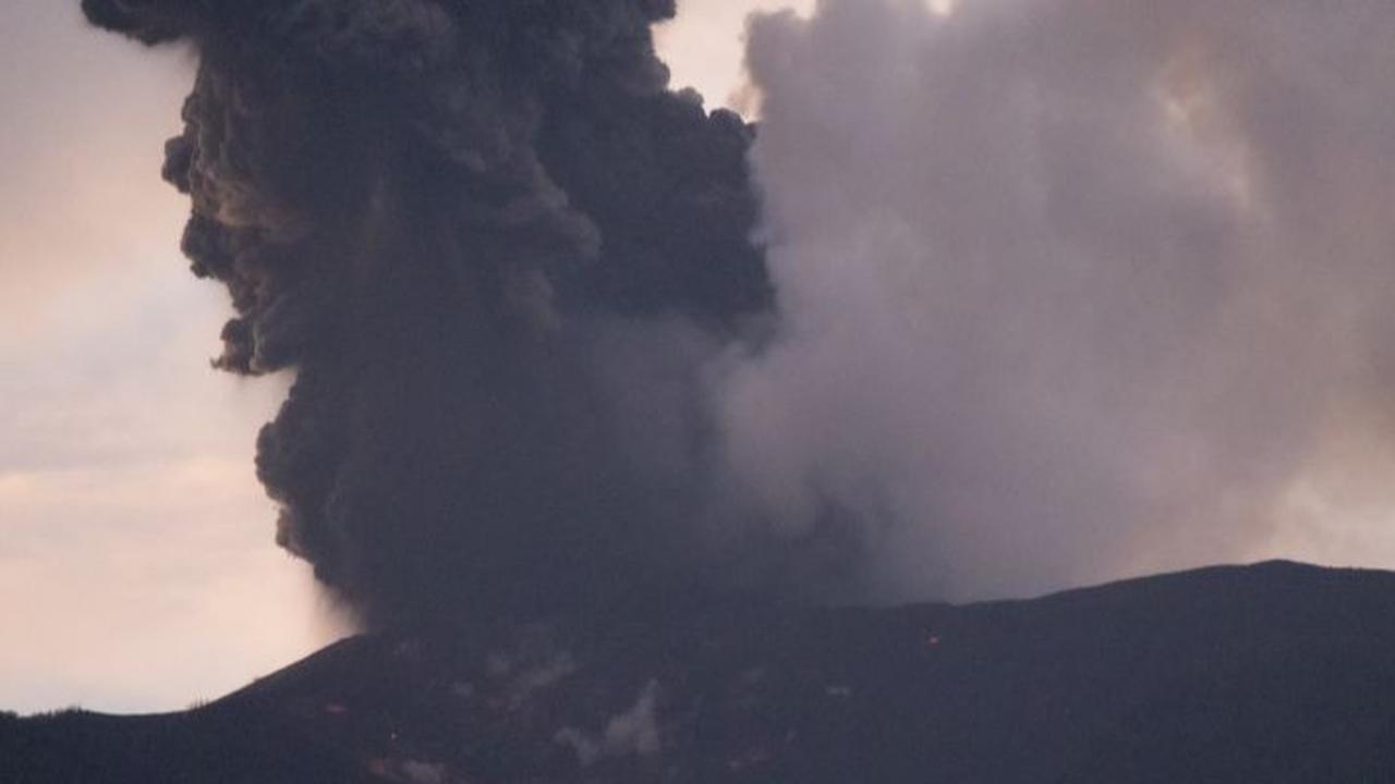 Penjelasan Lengkap Badan Geologi Soal Gas beracun di Gunung Marapi