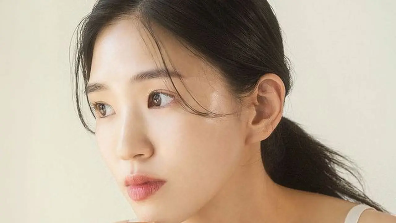 Cuma Butuh Dua Skincare untuk Atasi Kulit Sensitif, Apa Saja?