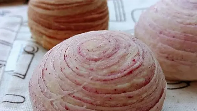 ilustrasi resep membuat kue praktis berbahan dasar taro yang enak/Instagram: @aniktriwina