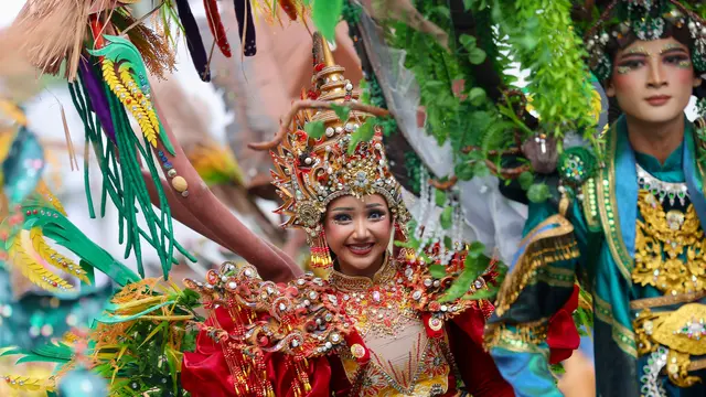 Banyuwangi Ethno Carnival 2026 Buktikan Budaya Lokal Bisa Mendunia, Ribuan Penonton Padati Rute Parade