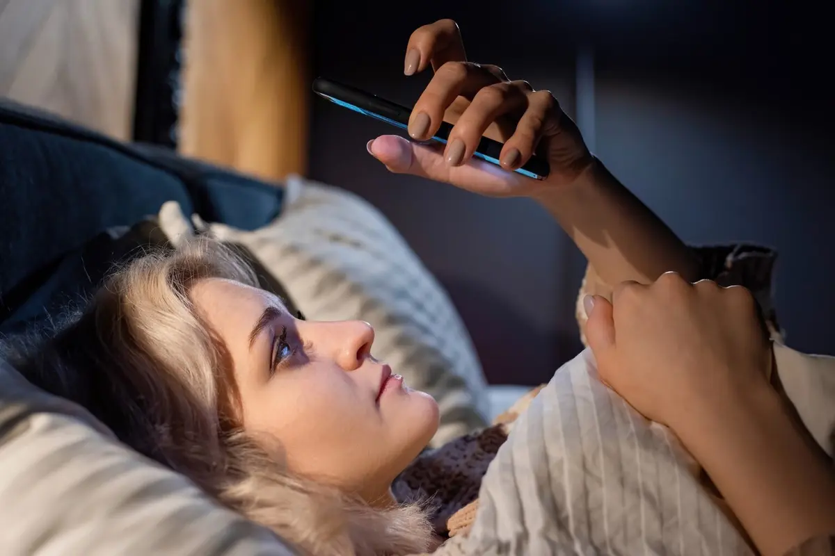 5 Cara Sederhana Atasi Kecanduan Handphone agar Hidup Lebih Seimbang - 1