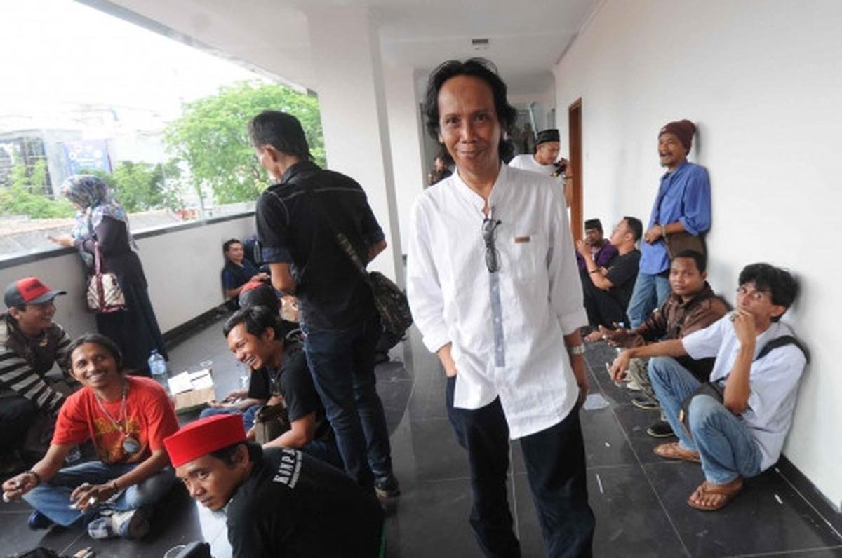 Jelang sidang tuntutan, Mandra pamer batu akik
