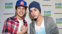 Justin Bieber dan Austin Mahone. (foto: Huffingtonpost)