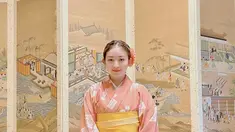 Natasha Wilona terlihat menawan saat mengenakan Kimono, pakaian tradisional Jepang. Saat itu ia berada di Kyoto dalam momen liburan terbarunya. (Liputan6.com/IG/@natashawilona12)