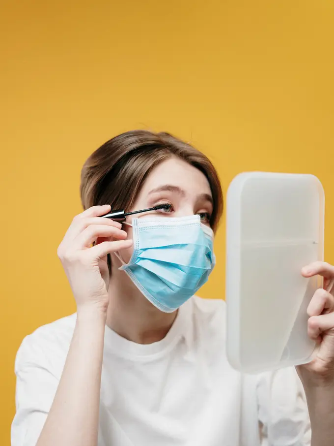 5 Cara Efektif Mencegah Maskne, Jerawat akibat Pemakaian Masker