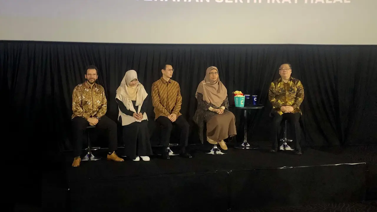 Press conference penyerahan sertifikasi halal kepada Cinepolis