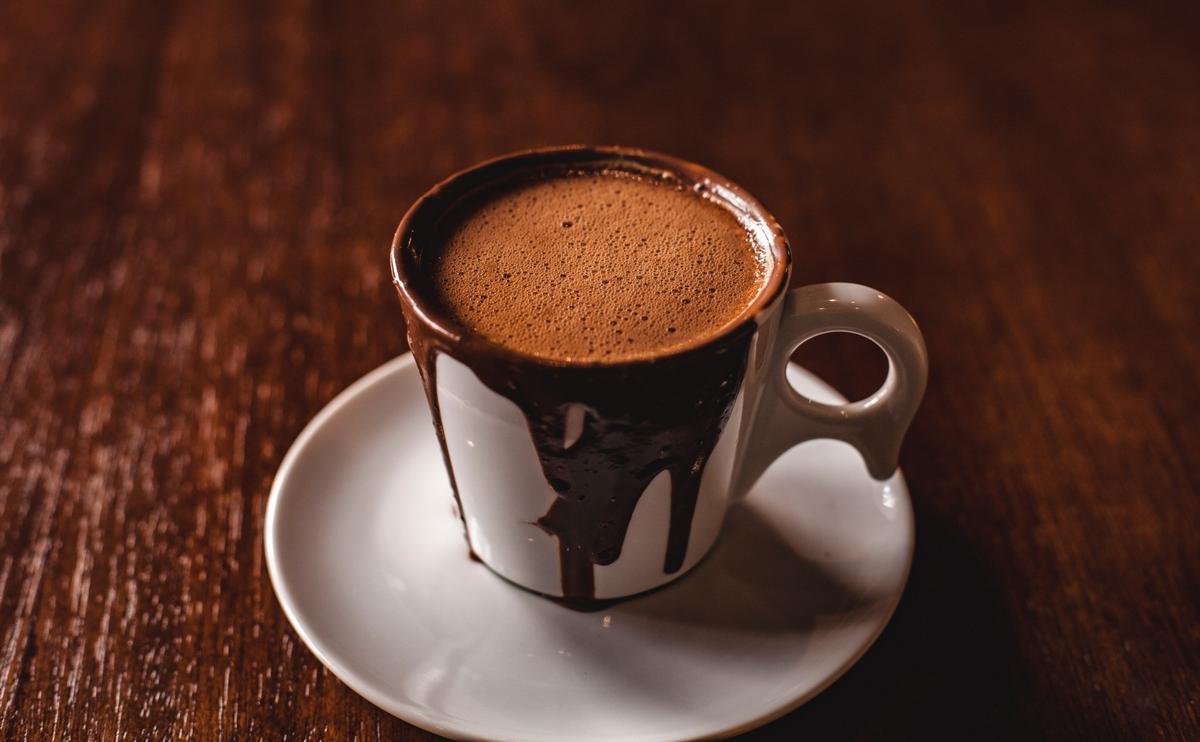 Ilustrasi minuman cokelat panas