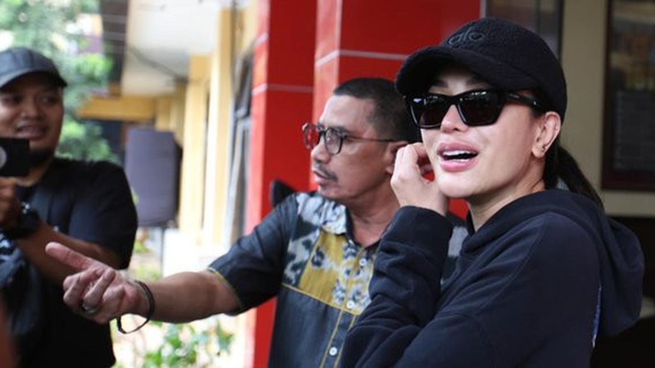 Hati Lolly Luluh saat Diberi Nasihat Oleh Fahmi Bachmid 'Mamamu Berjuang Untukmu