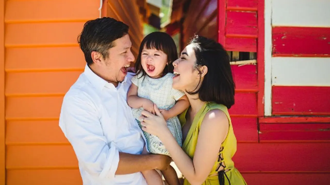 Gisel bersama Gading Marten dan Gempi (Foto:Instagram)