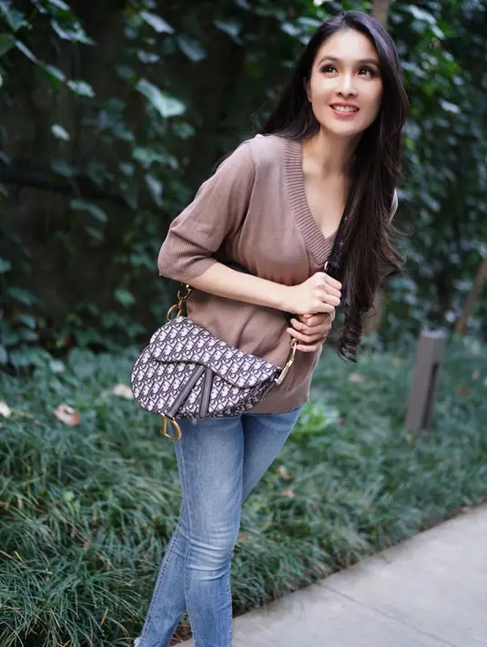 (Instagram/sandradewi88)