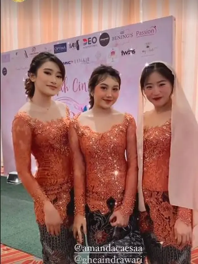 7 Potret Penampilan Bridesmaid di Lamaran Ria Ricis dan Teuku Ryan, Memesona