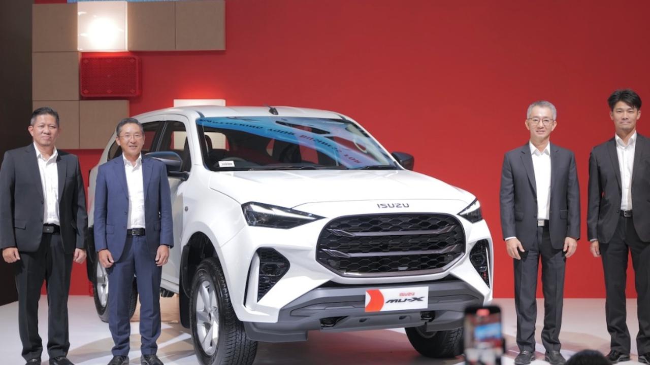 Isuzu MU-X 4WD Tampil Perdana di GIIAS 2025, Medan Sulit Siap Ditaklukan