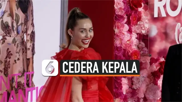 VIDEO: Miley Cyrus Salahkan Ayahnya Atas Ganguan Otak padanya