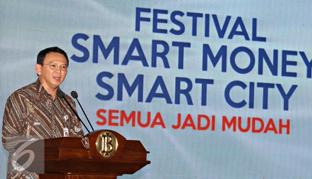 Gubernur DKI Jakarta Basuki Tjahaja Purnama (Ahok) memberi sambutan jelang peluncuran kartu Jakarta One di Jakarta, Kamis (2/6). Kartu Jakarta One diluncurkan Pemprov DKI Jakarta bekerjasama dengan Bank Indonesia (Liputan6.com/Immanuel Antonius)